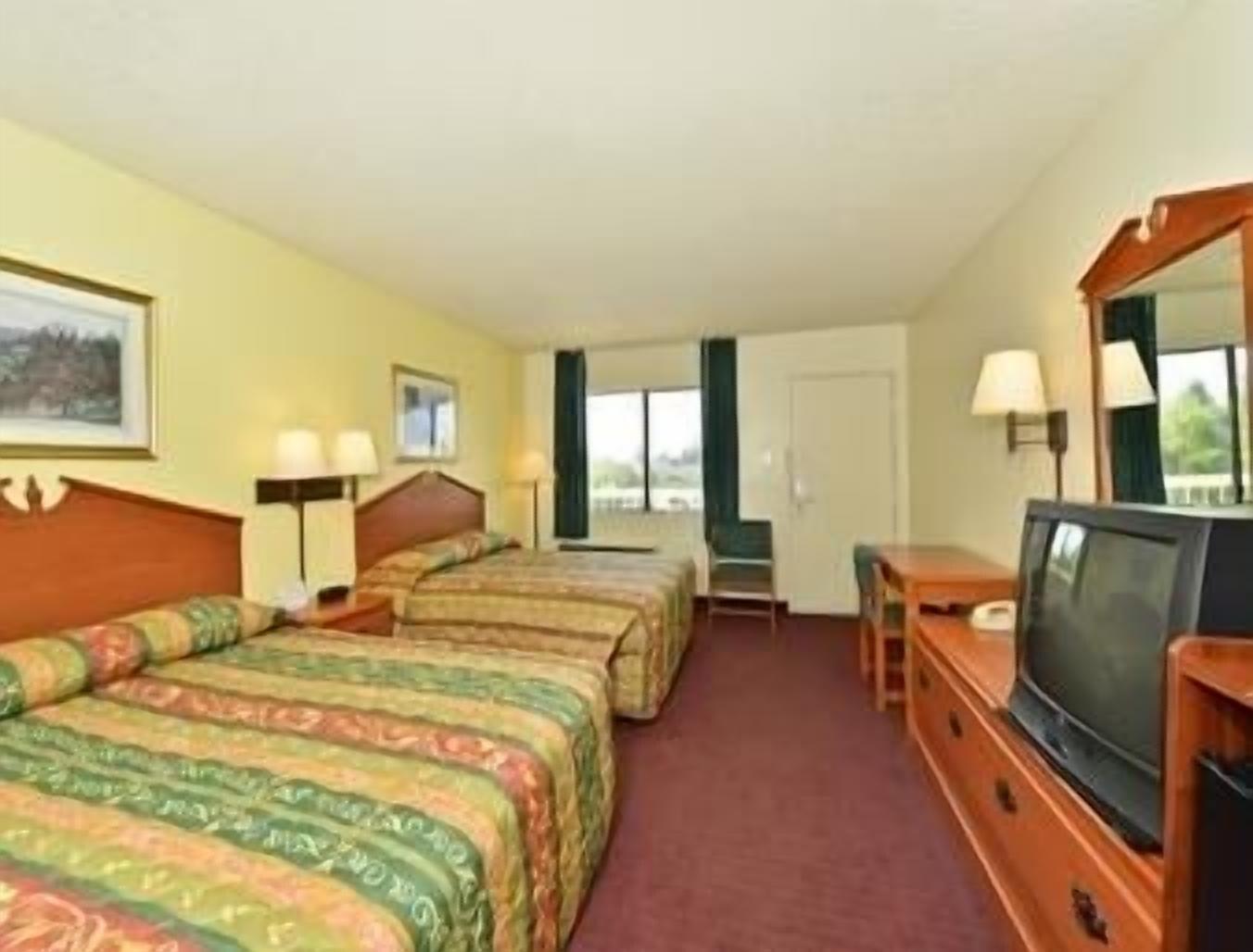 Super 8 By Wyndham Bakersfield/Central Номер фото
